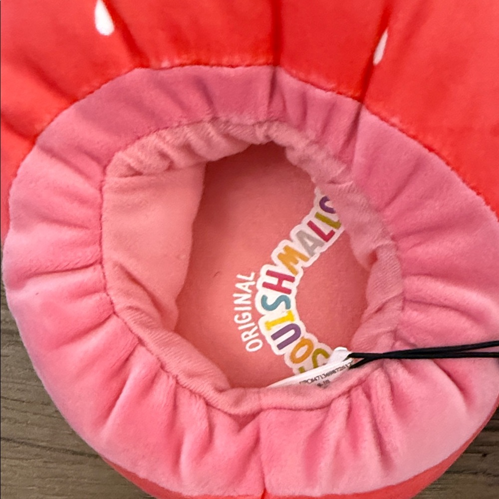 Original Squishmallows Strawberry Plush Slippers - Pink & Green Size 9/10 - Picture 3 of 6